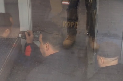 У Чернівцях правоохоронці проводять обшуки в офісах охоронної фірми «Тигр» (ВІДЕО)