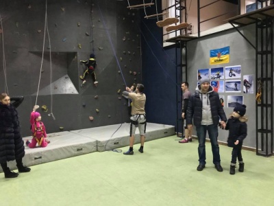 У Чернівцях відкрили сучасну школу альпінізму та скелелазання (ФОТО)