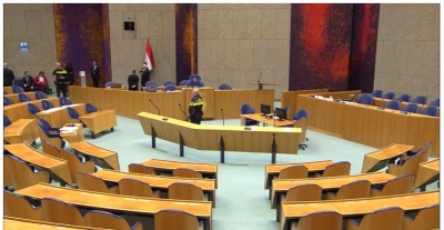 У залі парламенту Нідерландів намагався повіситись чоловік