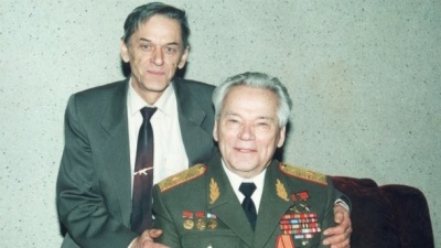 Помер відомий зброяр Віктор Калашніков