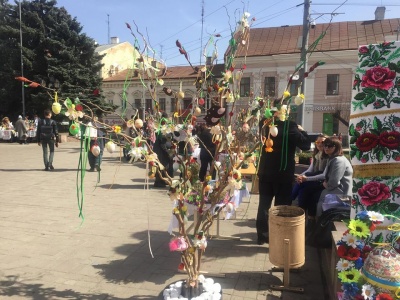 У Чернівцях відкрилася Великодня виставка дитячих робіт (ФОТО)