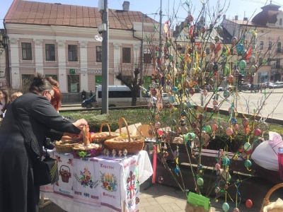 У Чернівцях відкрилася Великодня виставка дитячих робіт (ФОТО)