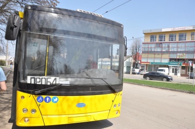 «Цей тролейбус, як реактивний літак»: водій із Чернівців про випробування нових машин (ФОТО)