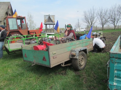 У Чернівецькій області відбулись тракторні гонки (ФОТО)