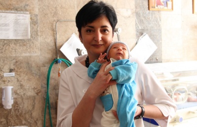 Хлопчика, якого підкинули в лікарню на Буковині, перевели в Будинок дитини
