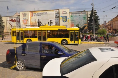 «А що, до Садгори їде тролейбус?»: чернівчани поділились враженнями від першого рейсу новим електротранспортом