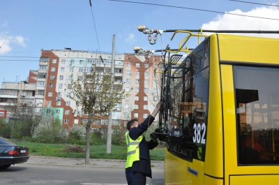 «А що, до Садгори їде тролейбус?»: чернівчани поділились враженнями від першого рейсу новим електротранспортом