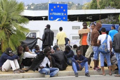 Франція збирається ввести більш жорсткі правила для біженців