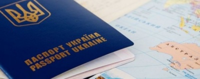 Ремонт доріг і небо з кольорових парасольок. Головні новини Чернівців 23 квітня