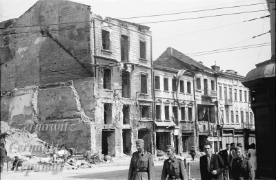 Про Чернівці в старих фото. Втрати. Вулиця Головна.