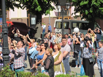 У Чернівцях - туристичний бум: гості приїжджають з-за кордону цілими родинами (ФОТО)
