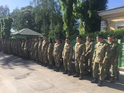 У Чернівцях урочисто відкрили пам’ятну стелу «Прикордонникам усіх поколінь»