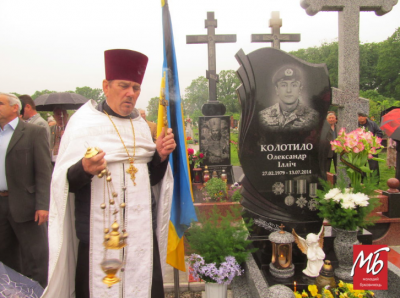 Хлопців не забули: у Банилові освятили пам’ятники двом загиблим бійцям - фото