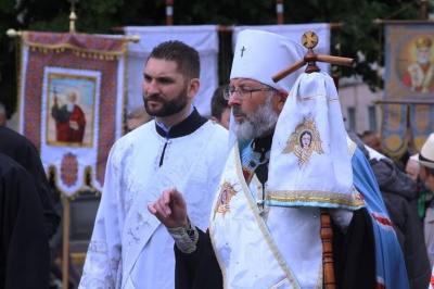 За Єдину українську церкву у Чернівцях молилися і дорослі, і діти (ФОТО)