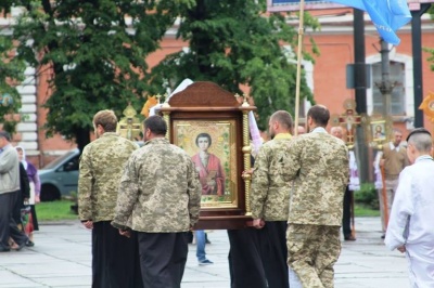 За Єдину українську церкву у Чернівцях молилися і дорослі, і діти (ФОТО)