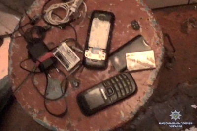 «Ваш родич у халепі, треба грошей»: на Буковині поліцейські викрили телефонних шахраїв