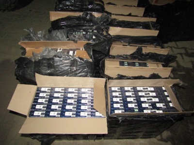 На Буковині правохоронці виявили 33 ящики цигарок без акцизу