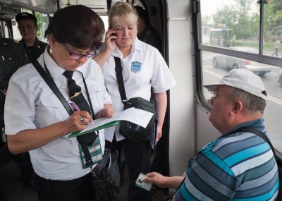 У Чернівцях пропонують запровадити контролерів у маршрутках