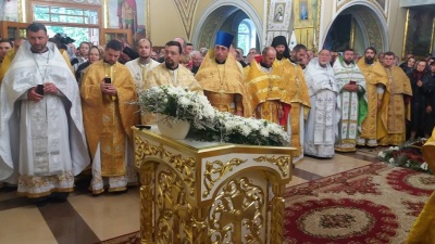 Патріарх Філарет освятив престол у церкві Мамаївців - фото