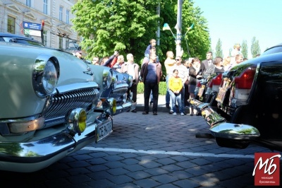 У Чернівцях до Дня Конституції пройде парад автомобілів