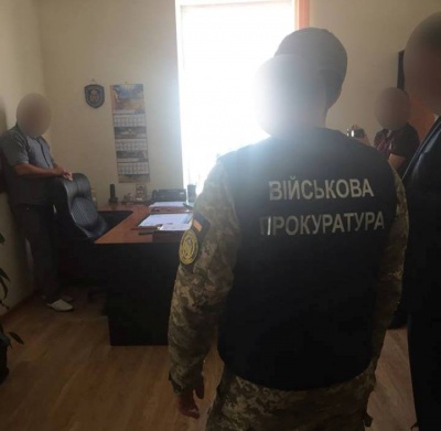 Хабар у Чернівцях: офіцеру служби спецзв'язку оголосили про підозру