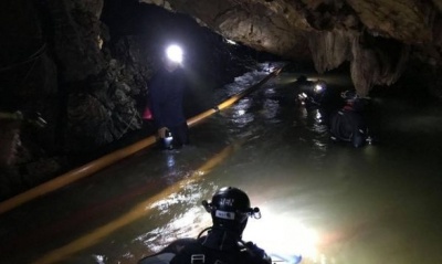 У Таїланді дітей почали евакуйовувати із підтопленої печери
