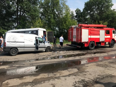 Загиблого водія вирізали із салону: деталі трагічної ДТП на Буковині