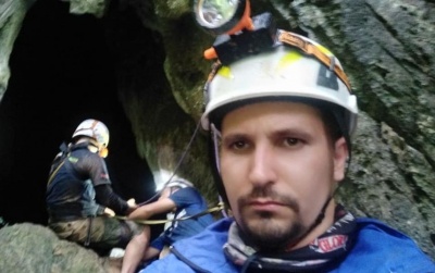 Екс-чернівчанин рятував дітей у печері в Таїланді: що відомо про нього