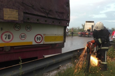 Масштабна ДТП на об’їзній: рятувальники показали, як ліквідовували наслідки аварії