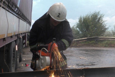 Масштабна ДТП на об’їзній: рятувальники показали, як ліквідовували наслідки аварії