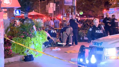 У Торонто озброєний чоловік влаштував стрілянину: є загиблий, 14 поранених 