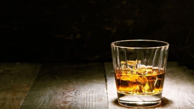 Вчені назвали алкогольний напій, який допомагає схуднути