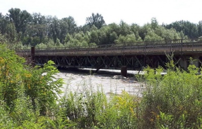 Міст через Прут вже відремонтували і відновили рух