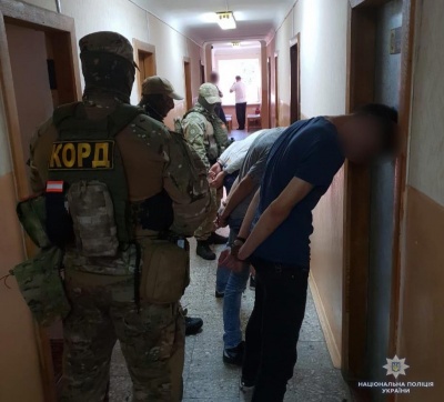 Трагічний вибух і нетрадиційна медицина в школах. Головні новини Буковини 8 серпня
