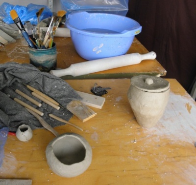 На Буковині триває міжнародний практикум з художньої кераміки