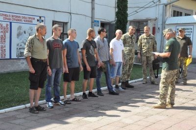 До Києва на парад до Дня Незалежності відправили 9 бійців з Буковини