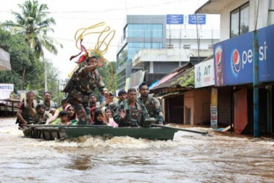 Найбільша погодна катастрофа за 100 років: через повені в Індії загинули 324 людини - фото