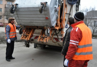 У Чернівцях виконком сьогодні може підняти вартість тарифу за вивезення сміття