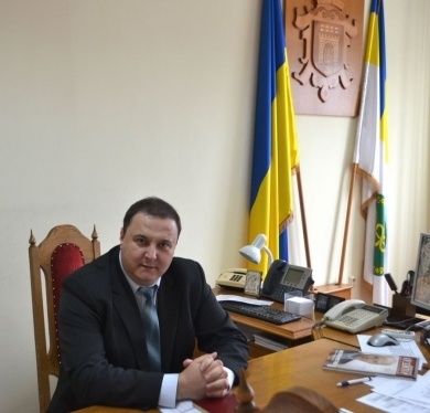 Начальник департаменту містобудування і земельних відносин Чернівців звільнився з посади