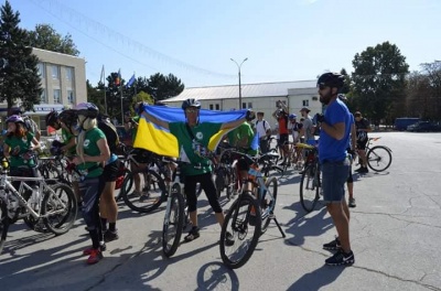 Проїхали 156 кілометрів: буковинці взяли участь у міжнародному проекті за чисте довкілля