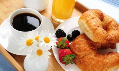 5 продуктів, які помилково вважаються корисними на сніданок