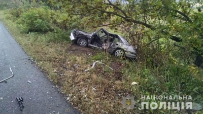 На Буковині зіткнулися мікроавтобус і легковик: один із водіїв у лікарні