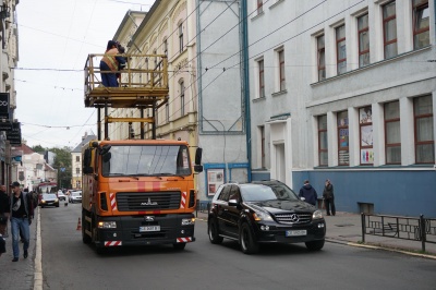 У центрі Чернівців після поломки відновили рух тролейбусів