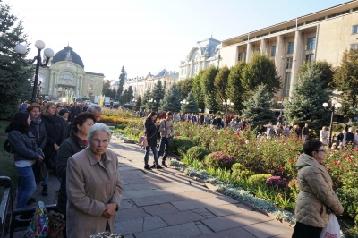 У Чернівцях близько 50 жителів спільно помолилися за місто - фото