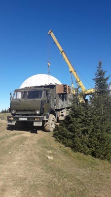Демонтаж на «Памірі»: військову базу на Буковині продовжують різати на металобрухт - фото