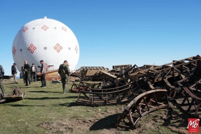 Демонтаж на «Памірі» й «кума» за кермом. Головні новини Буковини за 12 жовтня