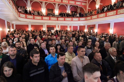 У Чернівцях депутатку, яку вигнали із «Самопомочі», помітили на праймеріз партії «Укроп»