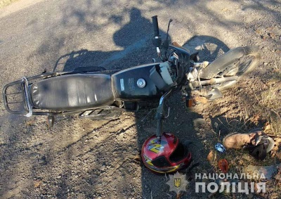 На Буковині мотоцикл зіткнувся з «ГАЗом»: одна людина загинула