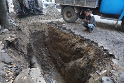 Чернівці без води: робітники кажуть, що пошкодження труби надто серйозне - відео