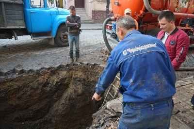 Чернівці без води: робітники кажуть, що пошкодження труби надто серйозне - відео